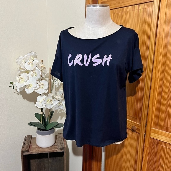 NWT Victorias Secret Large Glitter Graphic Short Sleeve Tee Ruffles - Picture 2 of 7